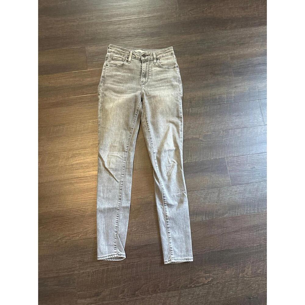Levi’s skinny jeans